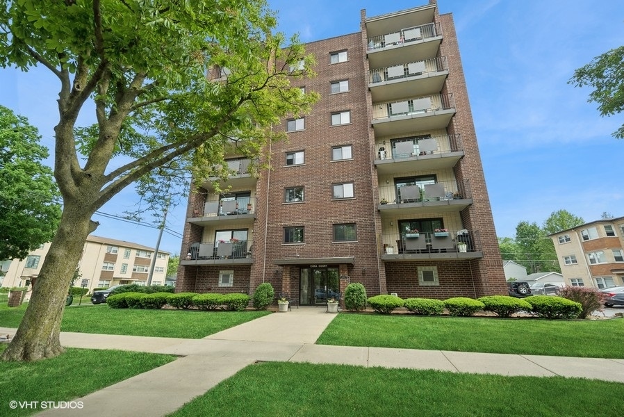 1491 Ashland Avenue Des Plaines IL 60016