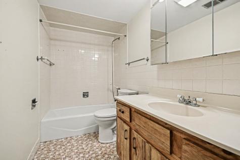 1491 Ashland Avenue Des Plaines IL 60016