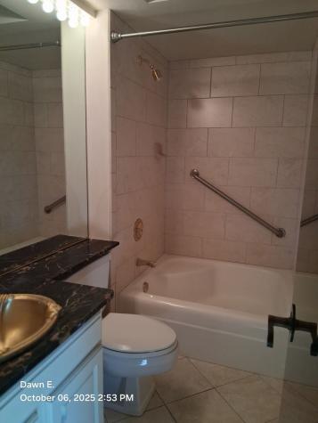 1864 Mission Hills Lane Northbrook IL 60062