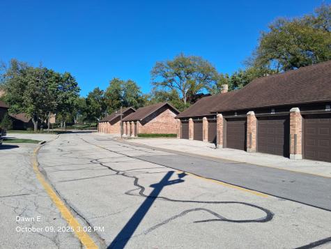 1864 Mission Hills Lane Northbrook IL 60062