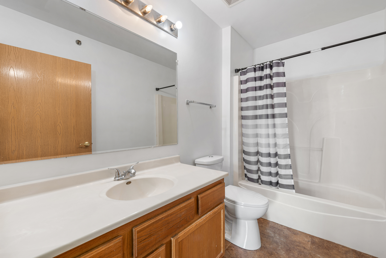 881 North Swift Road Addison IL 60101