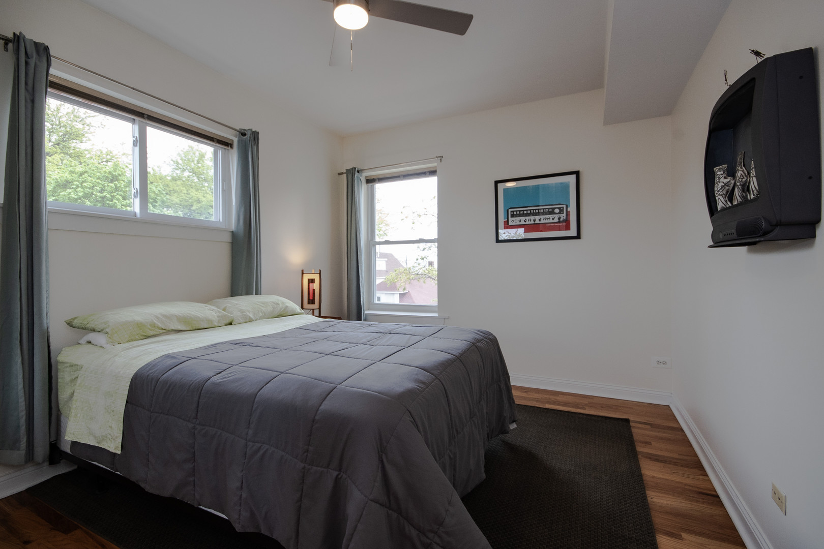 3434 West Leland Avenue Chicago IL 60625