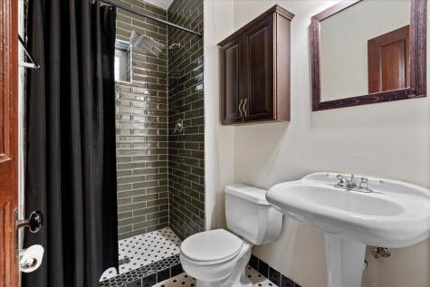 2044 West Haddon Avenue Chicago IL 60622
