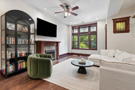 2044 West Haddon Avenue Chicago IL 60622