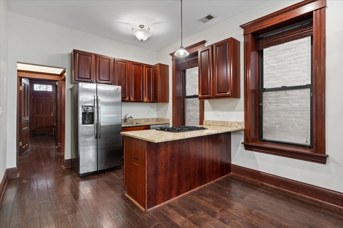 2044 West Haddon Avenue Chicago IL 60622