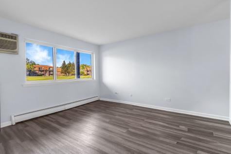 124 Boardwalk Street Elk Grove Village IL 60007
