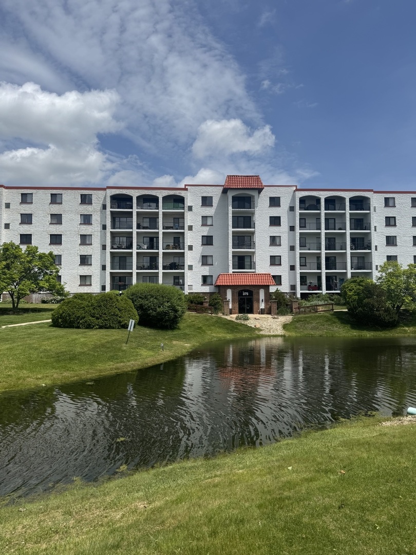 375 Plum Creek Drive Wheeling IL 60090