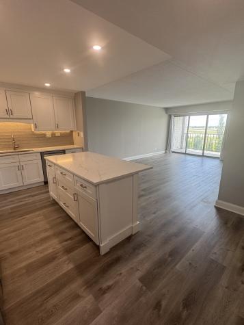 375 Plum Creek Drive Wheeling IL 60090