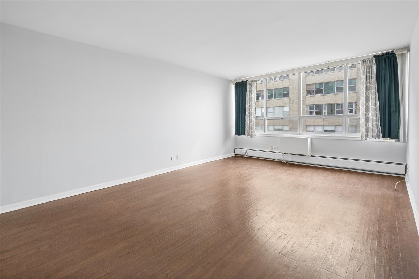 6171 North Sheridan Road Chicago IL 60660