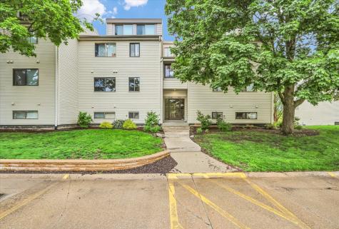 1909 Melrose Drive Champaign IL 61820