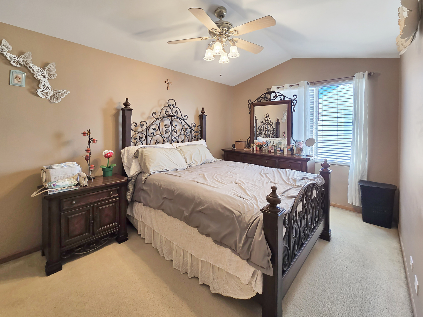 791 Serendipity Drive Aurora IL 60504