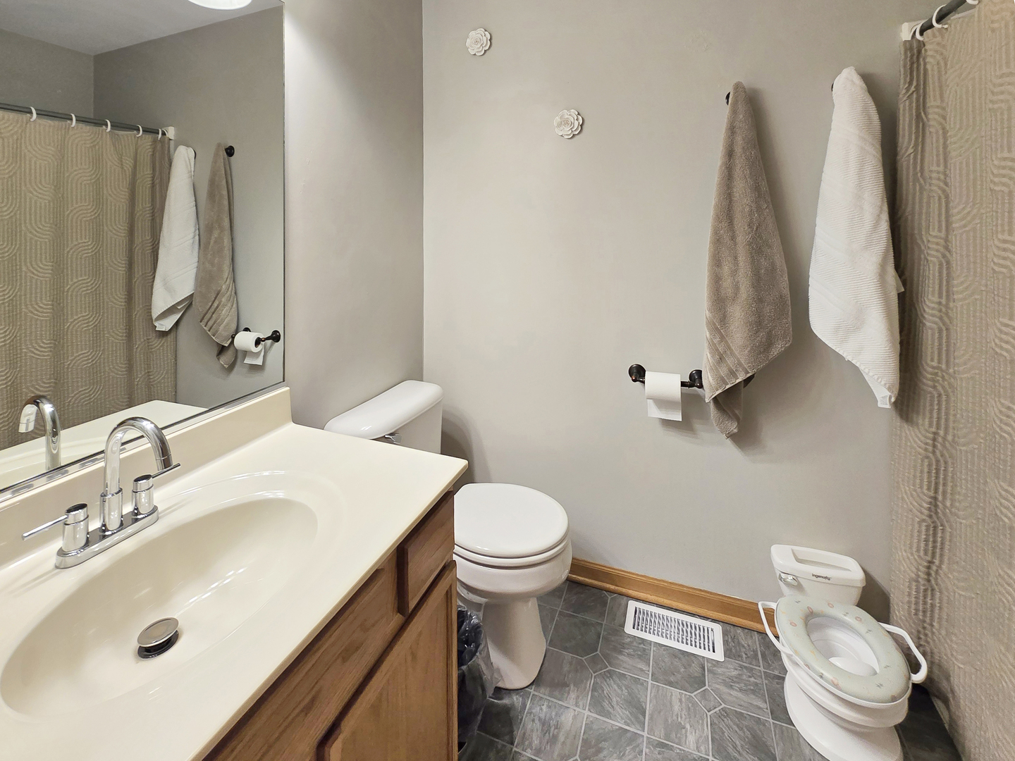 791 Serendipity Drive Aurora IL 60504