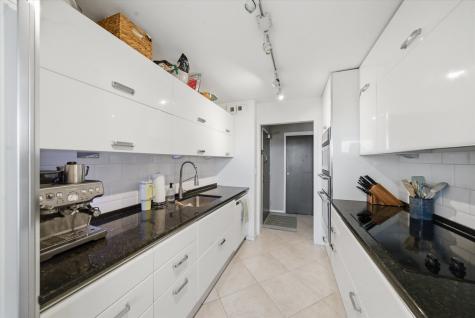 3550 North Lake Shore Drive Chicago IL 60657