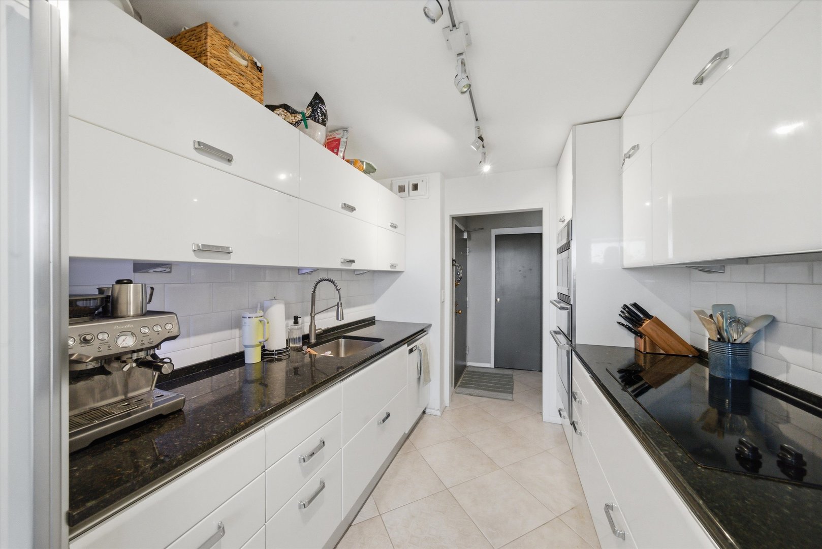 3550 North Lake Shore Drive Chicago IL 60657