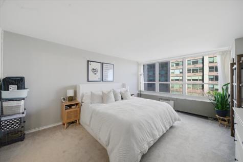 3550 North Lake Shore Drive Chicago IL 60657