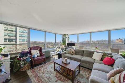 3550 North Lake Shore Drive Chicago IL 60657