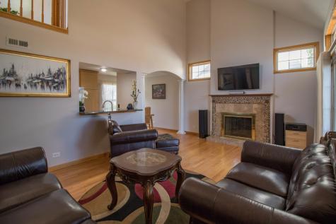 2015 North Evergreen Avenue Arlington Heights IL 60004