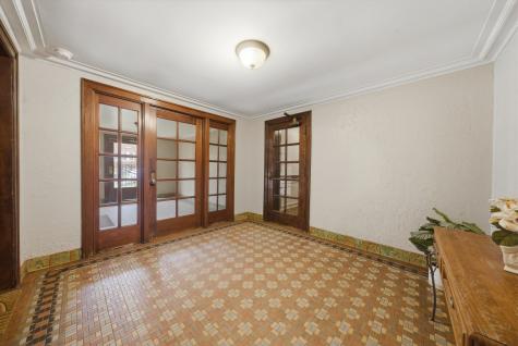 6205 North Oakley Avenue Chicago IL 60659