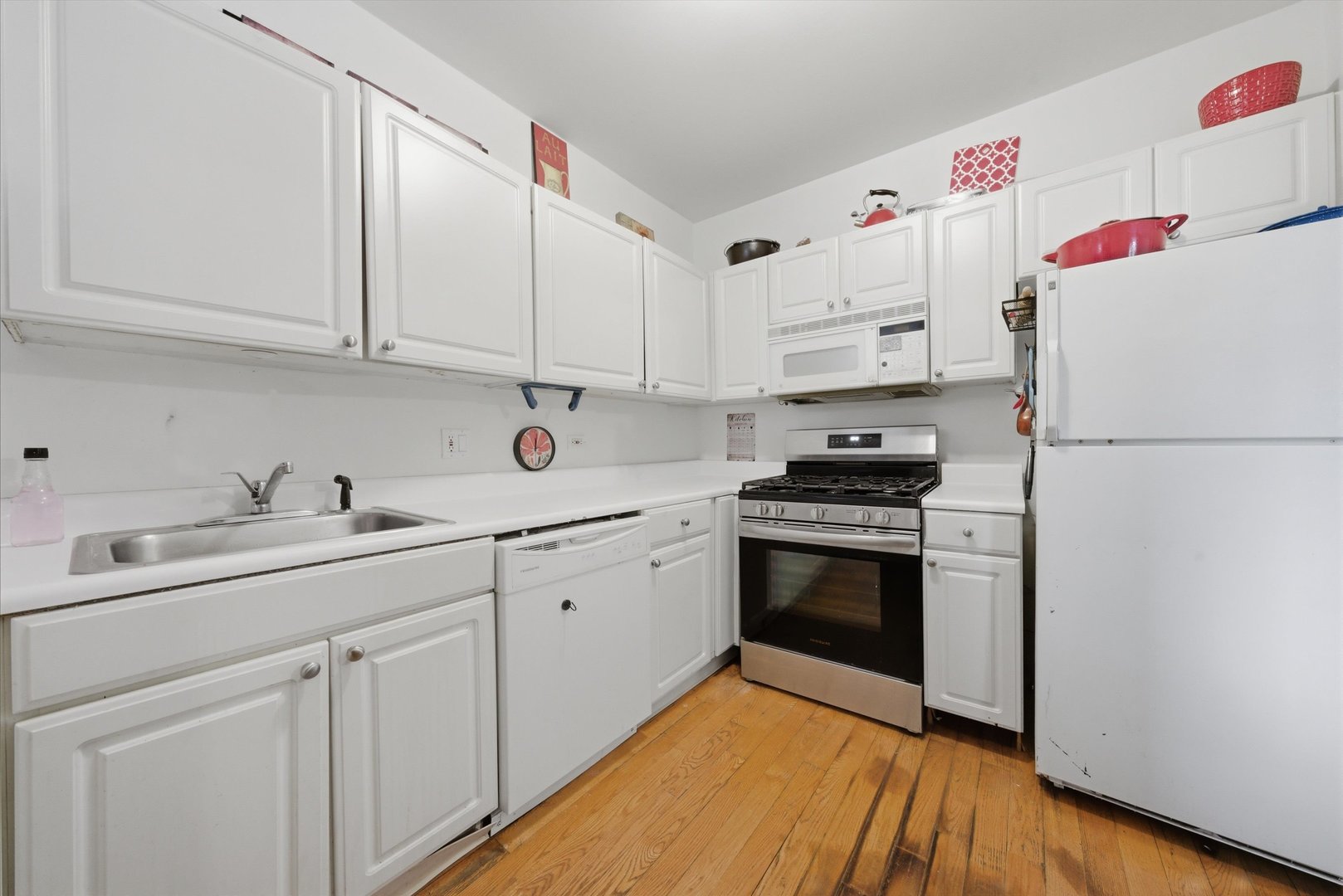 6205 North Oakley Avenue Chicago IL 60659
