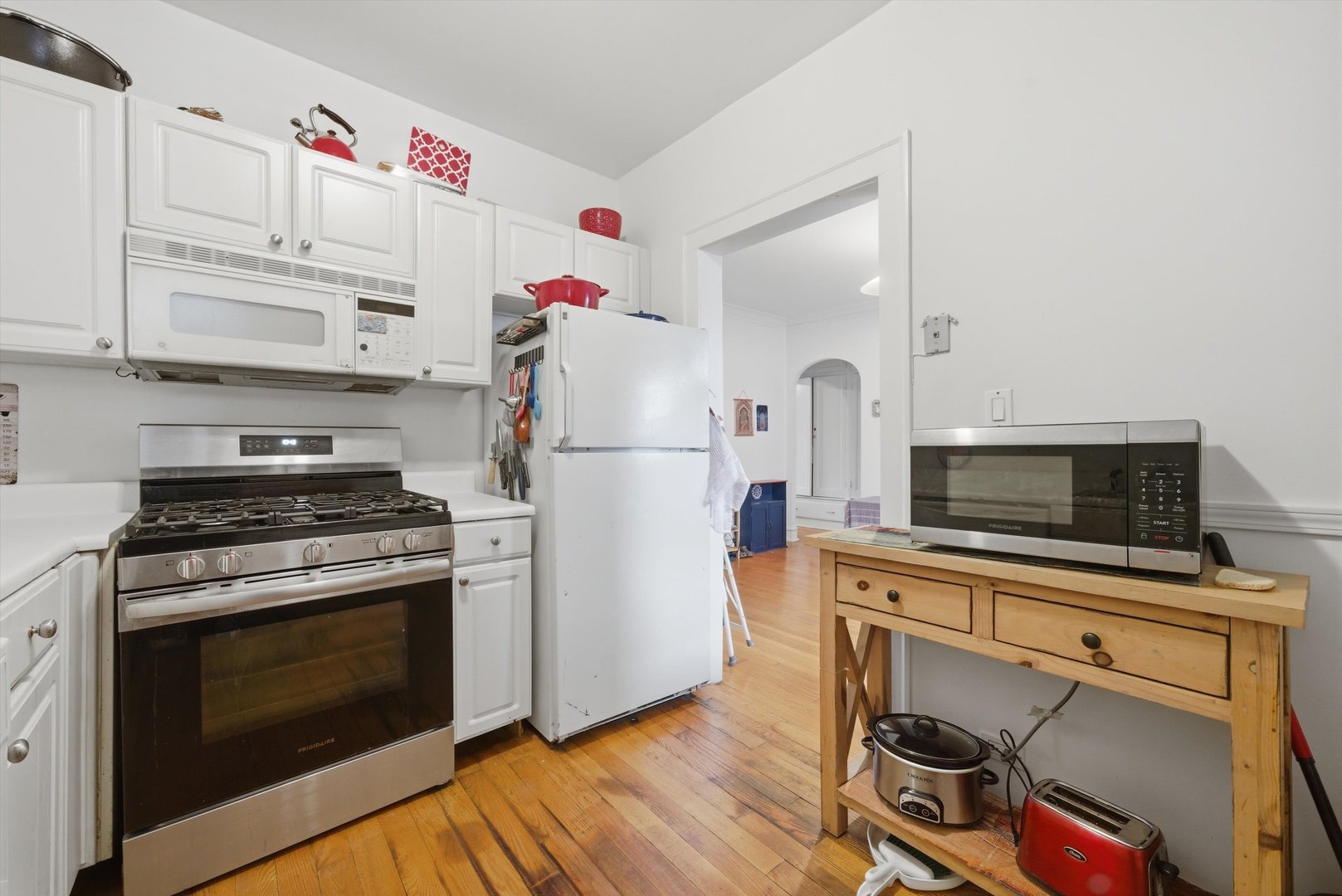 6205 North Oakley Avenue Chicago IL 60659