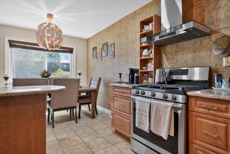 2638 North Windsor Drive Arlington Heights IL 60004