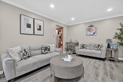 2638 North Windsor Drive Arlington Heights IL 60004