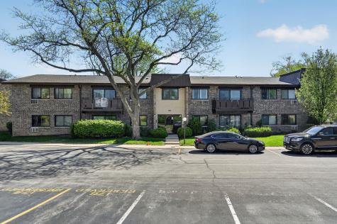 2638 North Windsor Drive Arlington Heights IL 60004