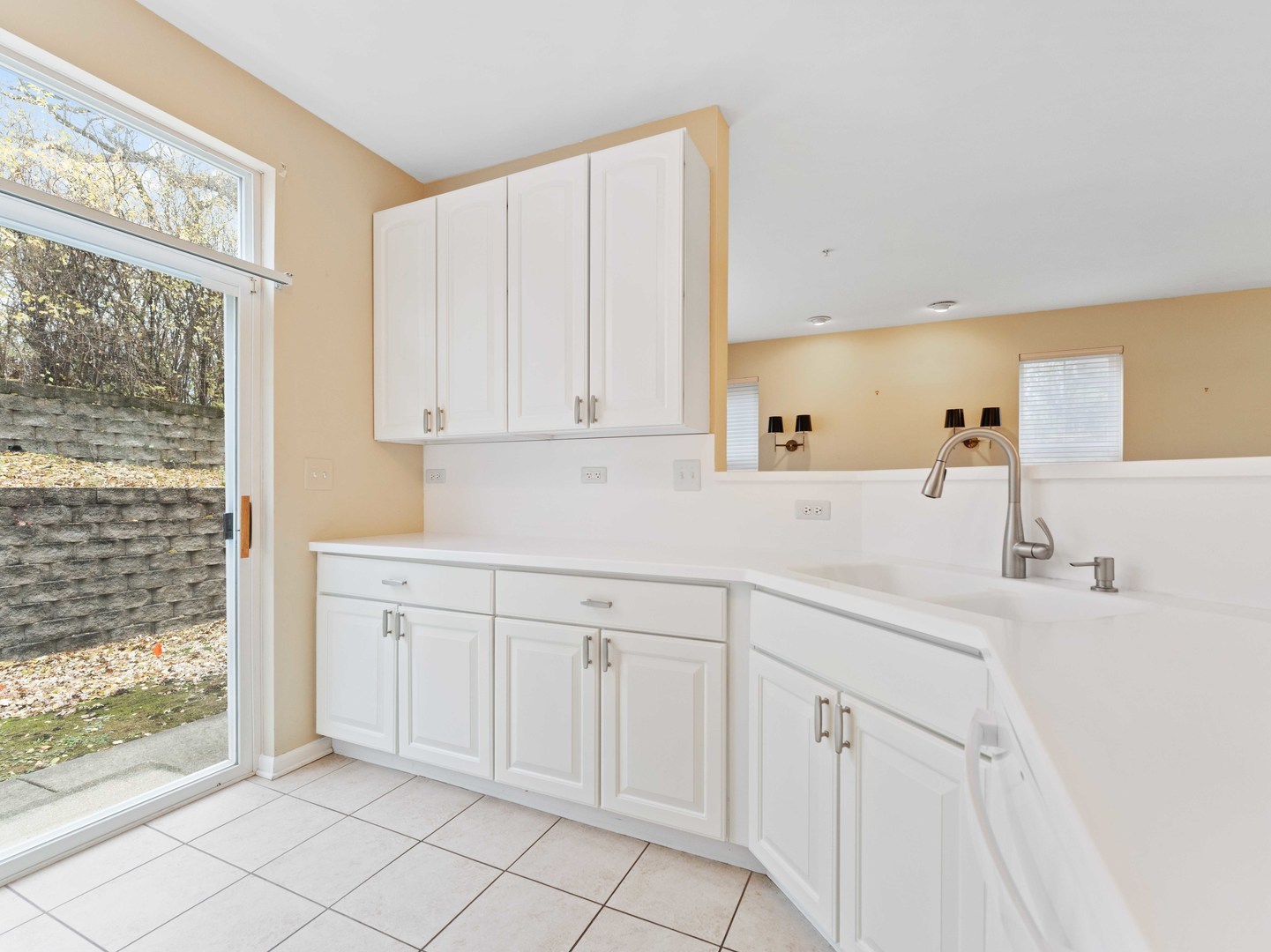 60 Tanglewood Drive Glen Ellyn IL 60137