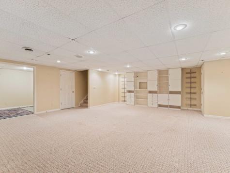 60 Tanglewood Drive Glen Ellyn IL 60137