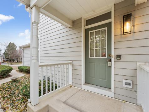 60 Tanglewood Drive Glen Ellyn IL 60137