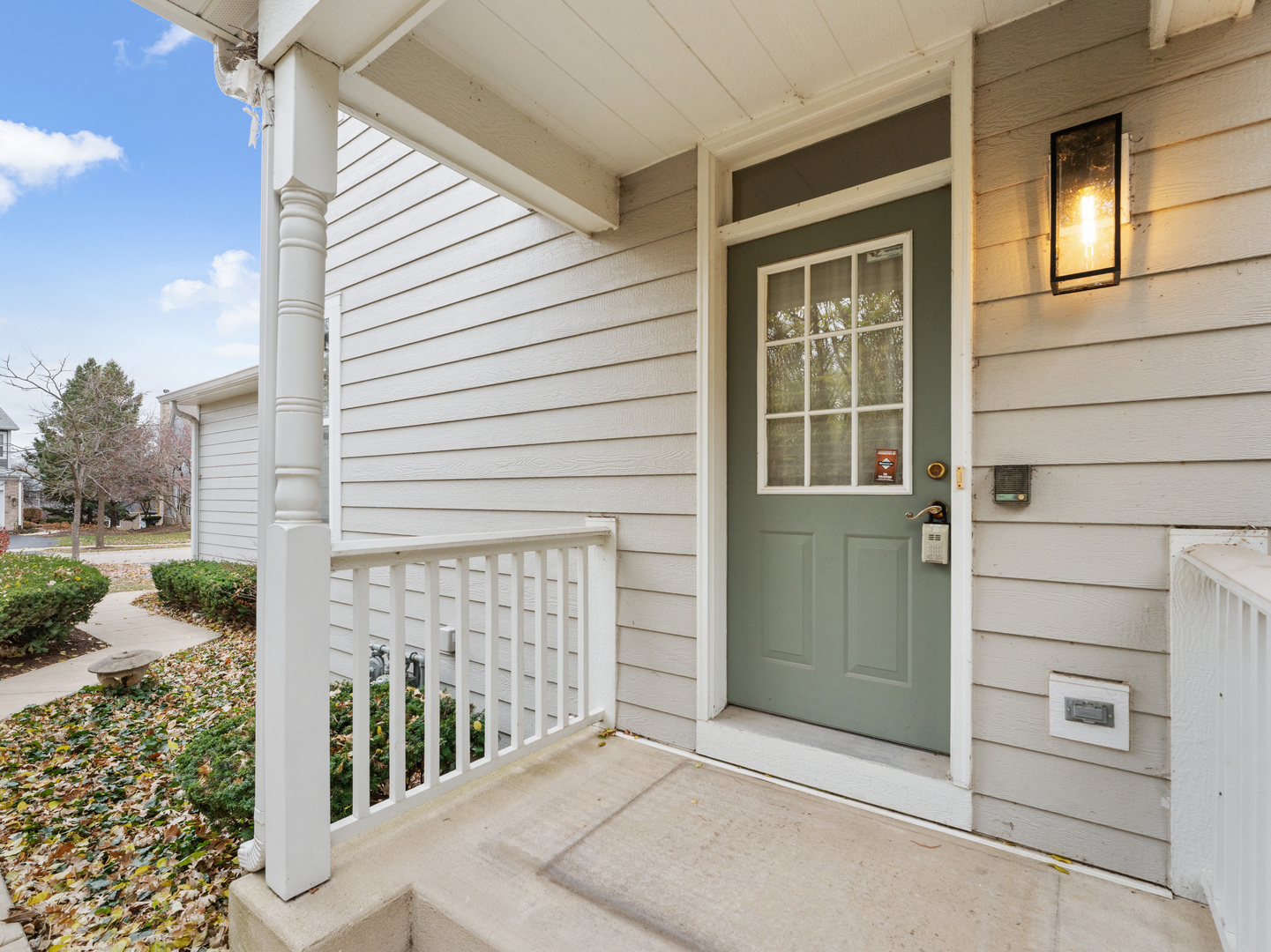 60 Tanglewood Drive Glen Ellyn IL 60137
