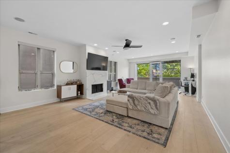 1850 West Division Street Chicago IL 60622
