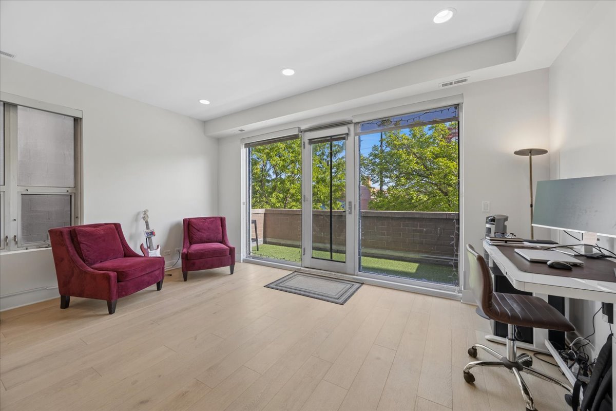 1850 West Division Street Chicago IL 60622