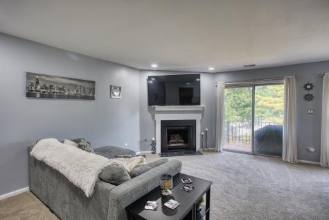 7070 Newport Drive Woodridge IL 60517