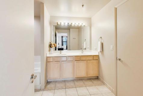 77 South Evergreen Avenue Arlington Heights IL 60005