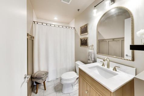 77 South Evergreen Avenue Arlington Heights IL 60005