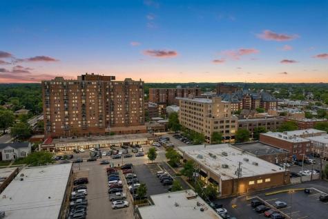 77 South Evergreen Avenue Arlington Heights IL 60005