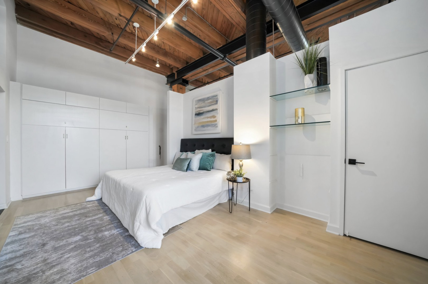 1872 North Clybourn Avenue Chicago IL 60614