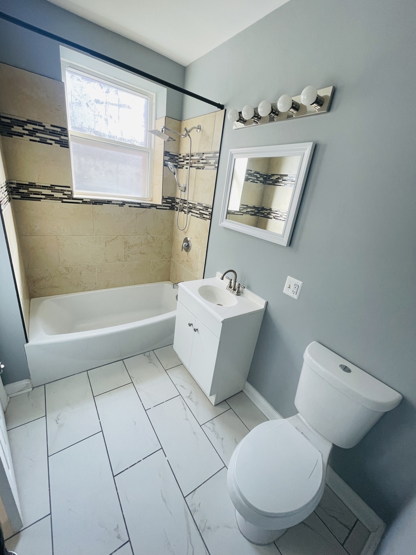 1411 East 67th Place Chicago IL 60637