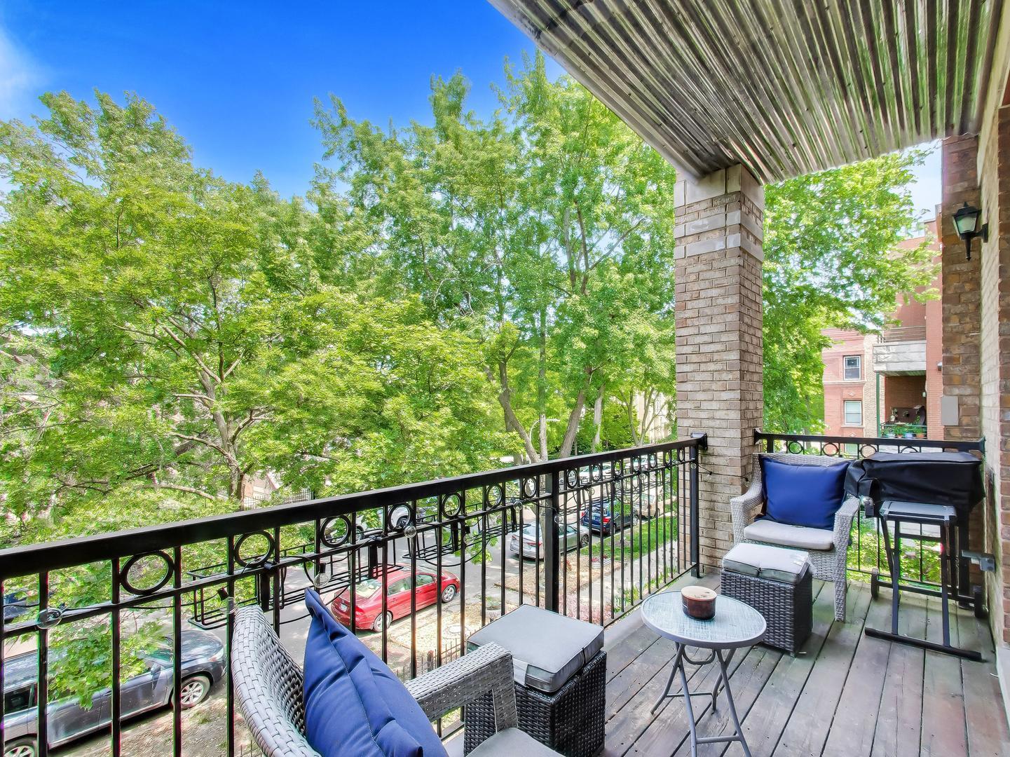 1625 West Estes Avenue Chicago IL 60626