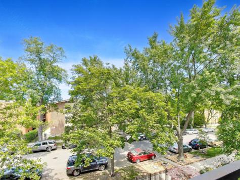 1625 West Estes Avenue Chicago IL 60626
