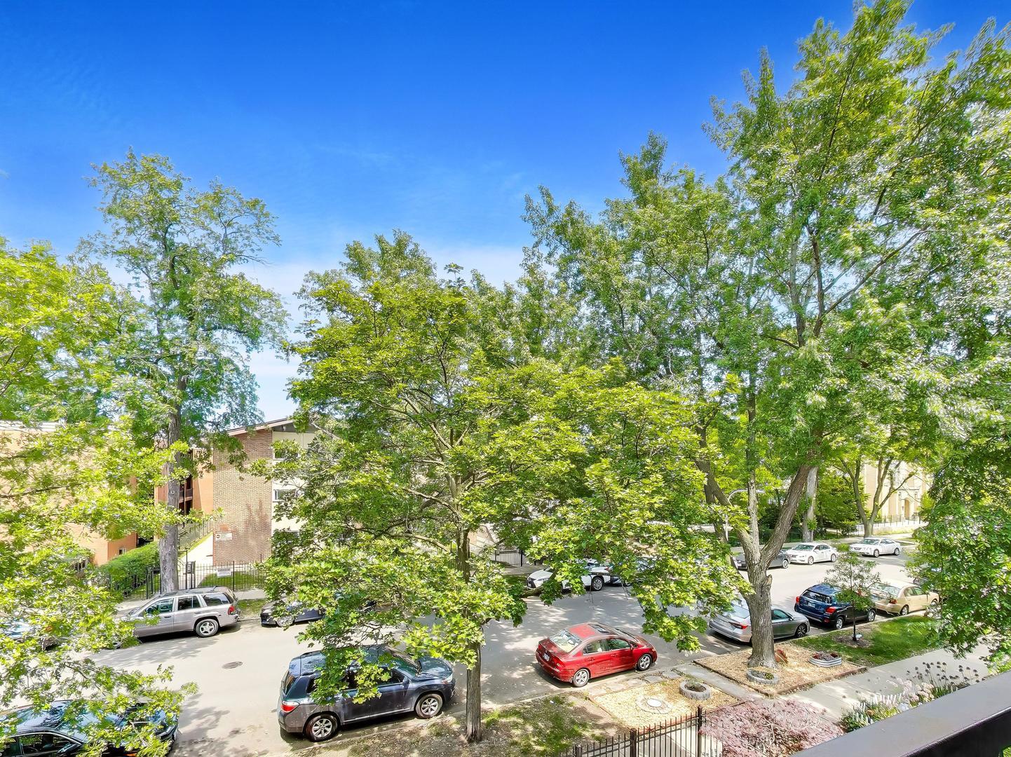 1625 West Estes Avenue Chicago IL 60626