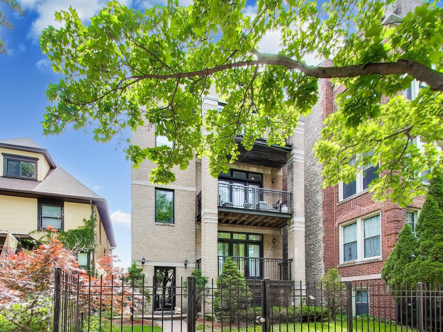 1625 West Estes Avenue Chicago IL 60626