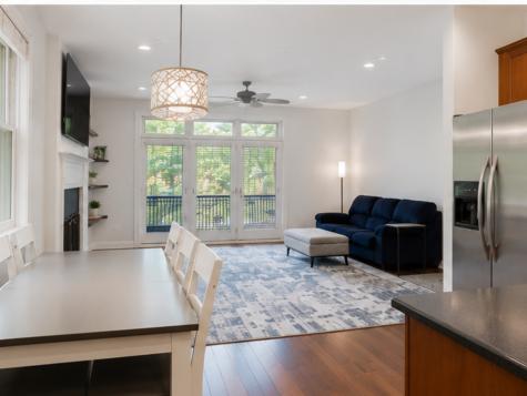 1625 West Estes Avenue Chicago IL 60626