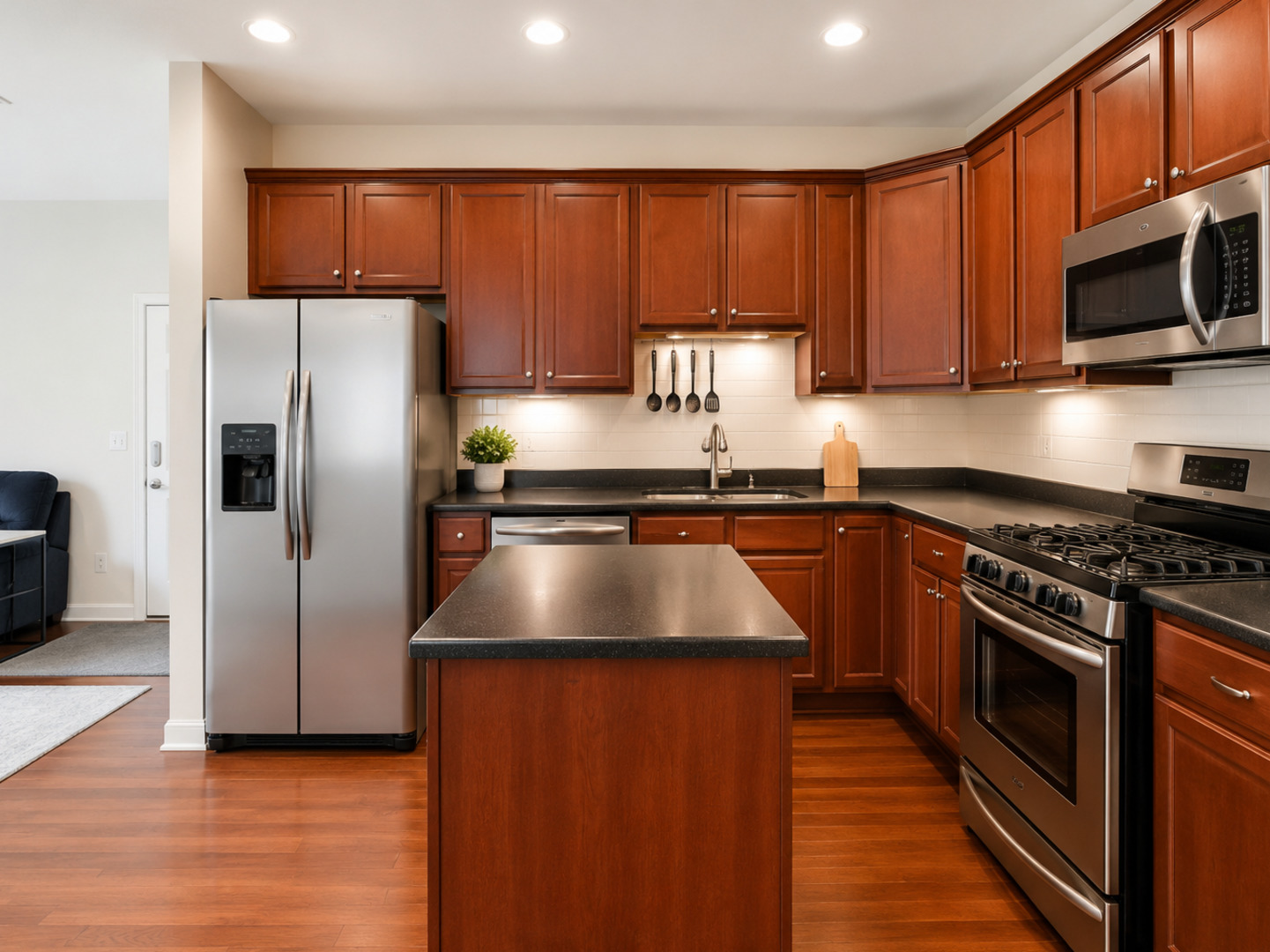 1625 West Estes Avenue Chicago IL 60626