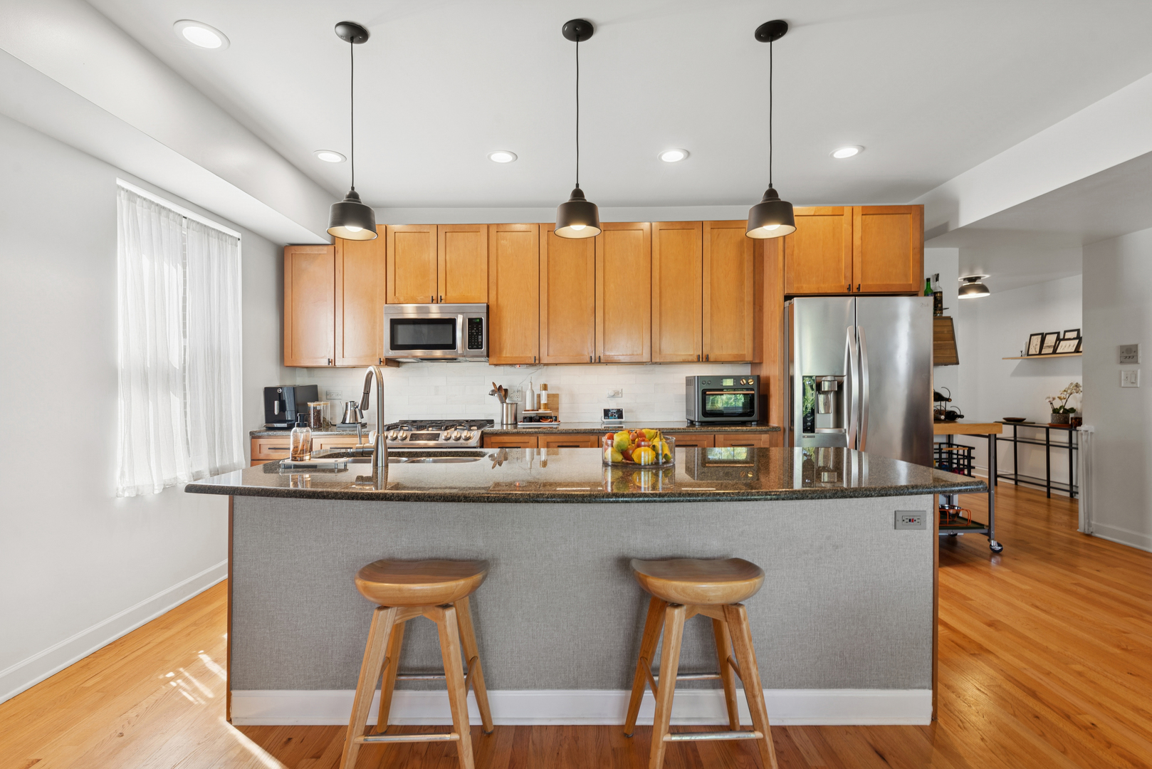 2458 North Linden Place Chicago IL 60647