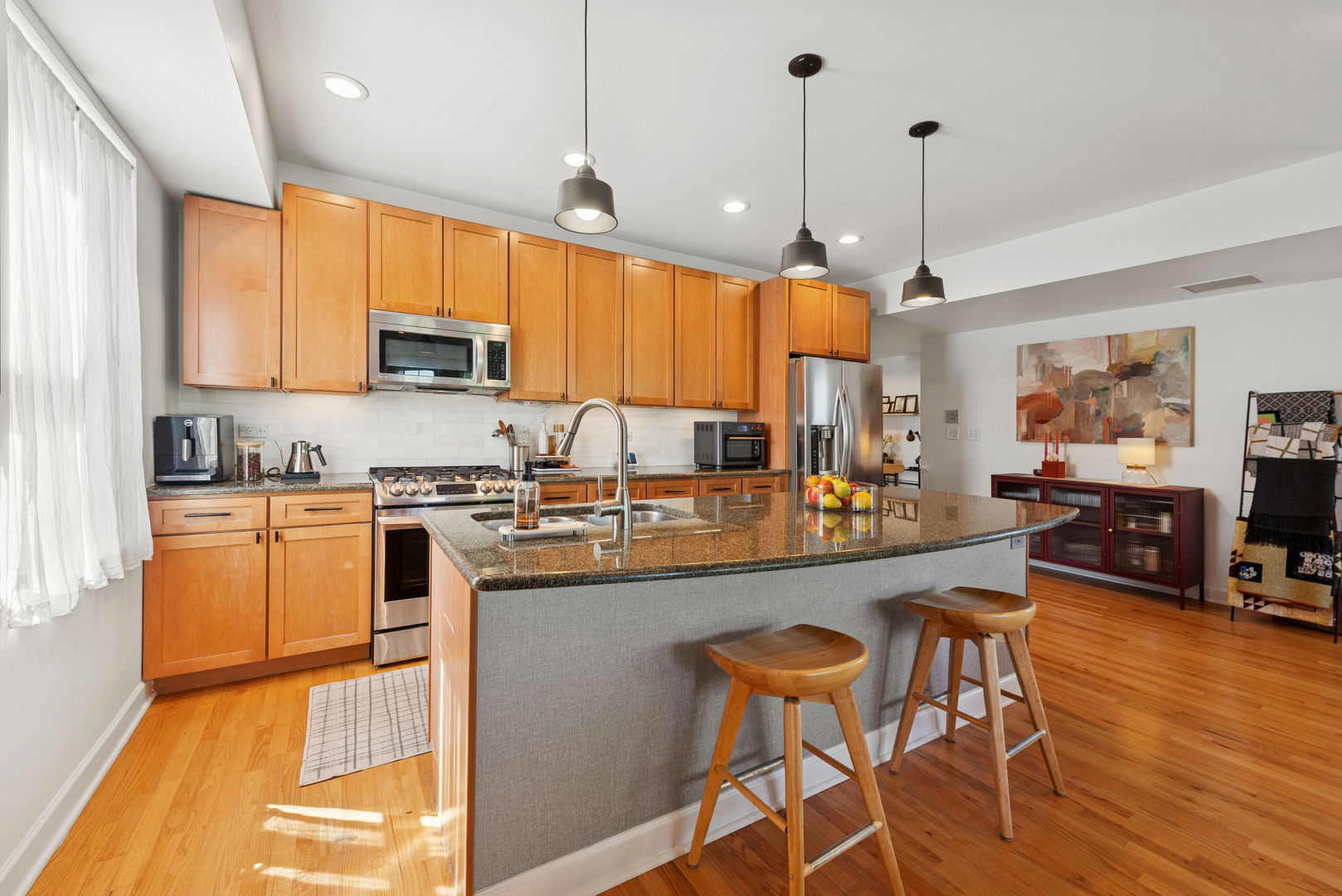 2458 North Linden Place Chicago IL 60647