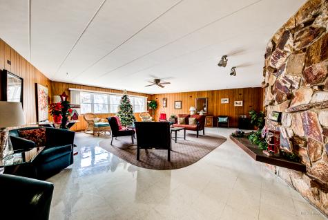 940 Holbrook Road Homewood IL 60430