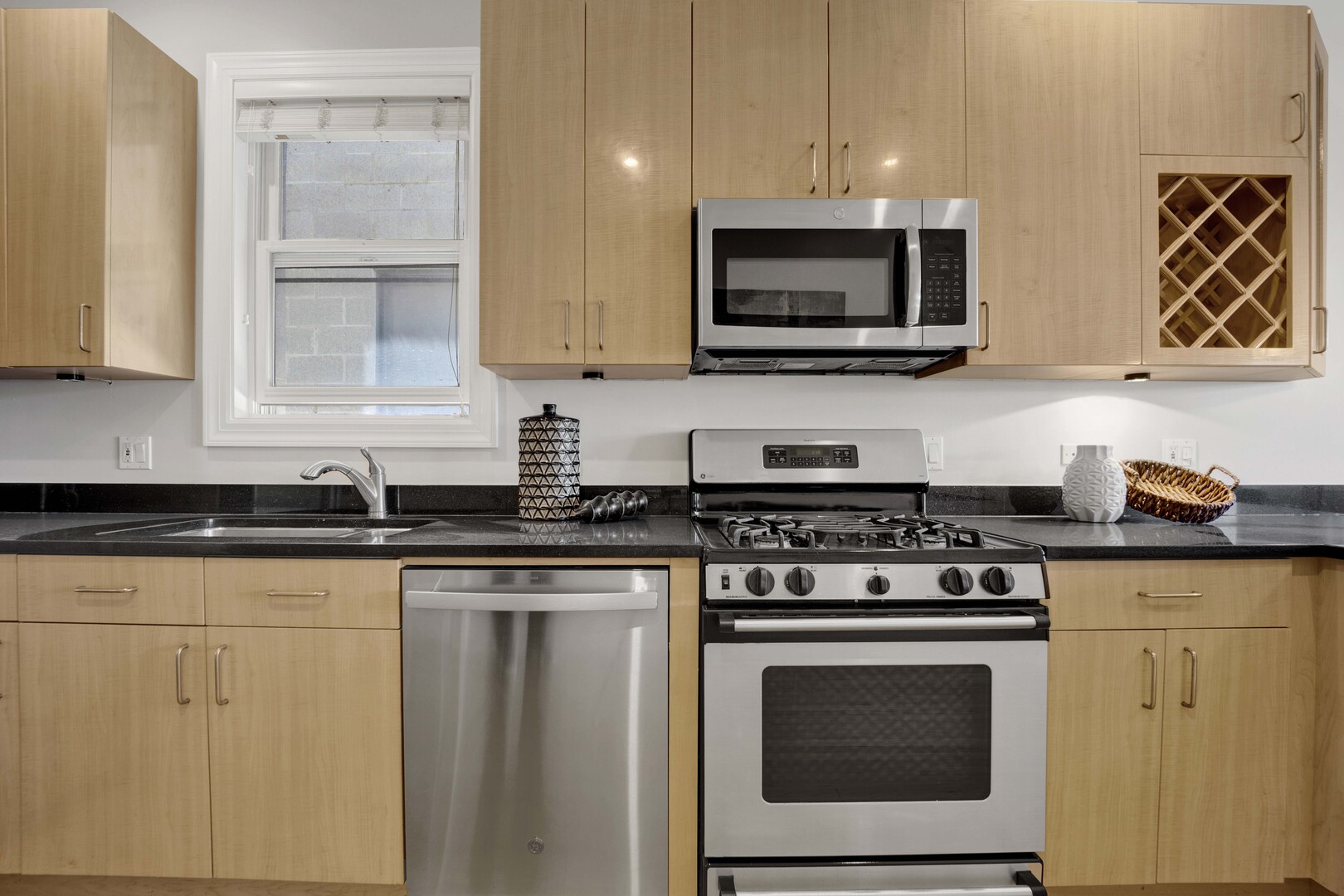 2637 West Belmont Avenue Chicago IL 60618