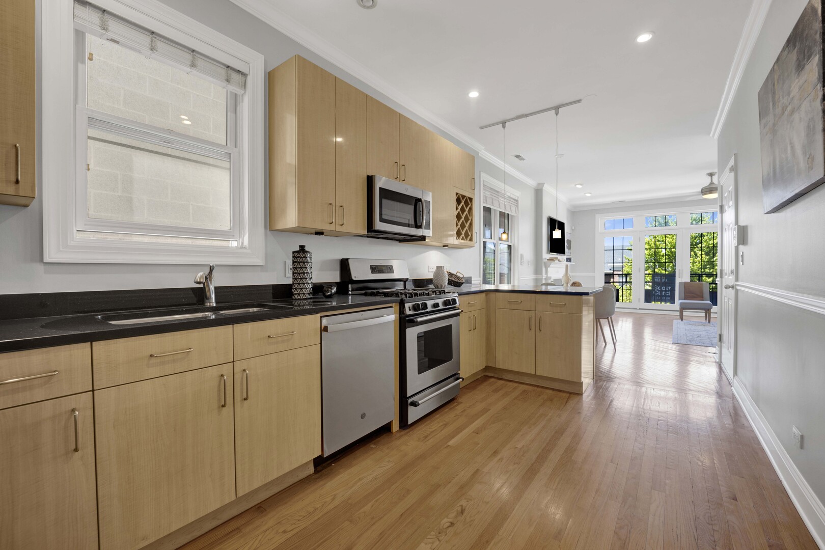 2637 West Belmont Avenue Chicago IL 60618